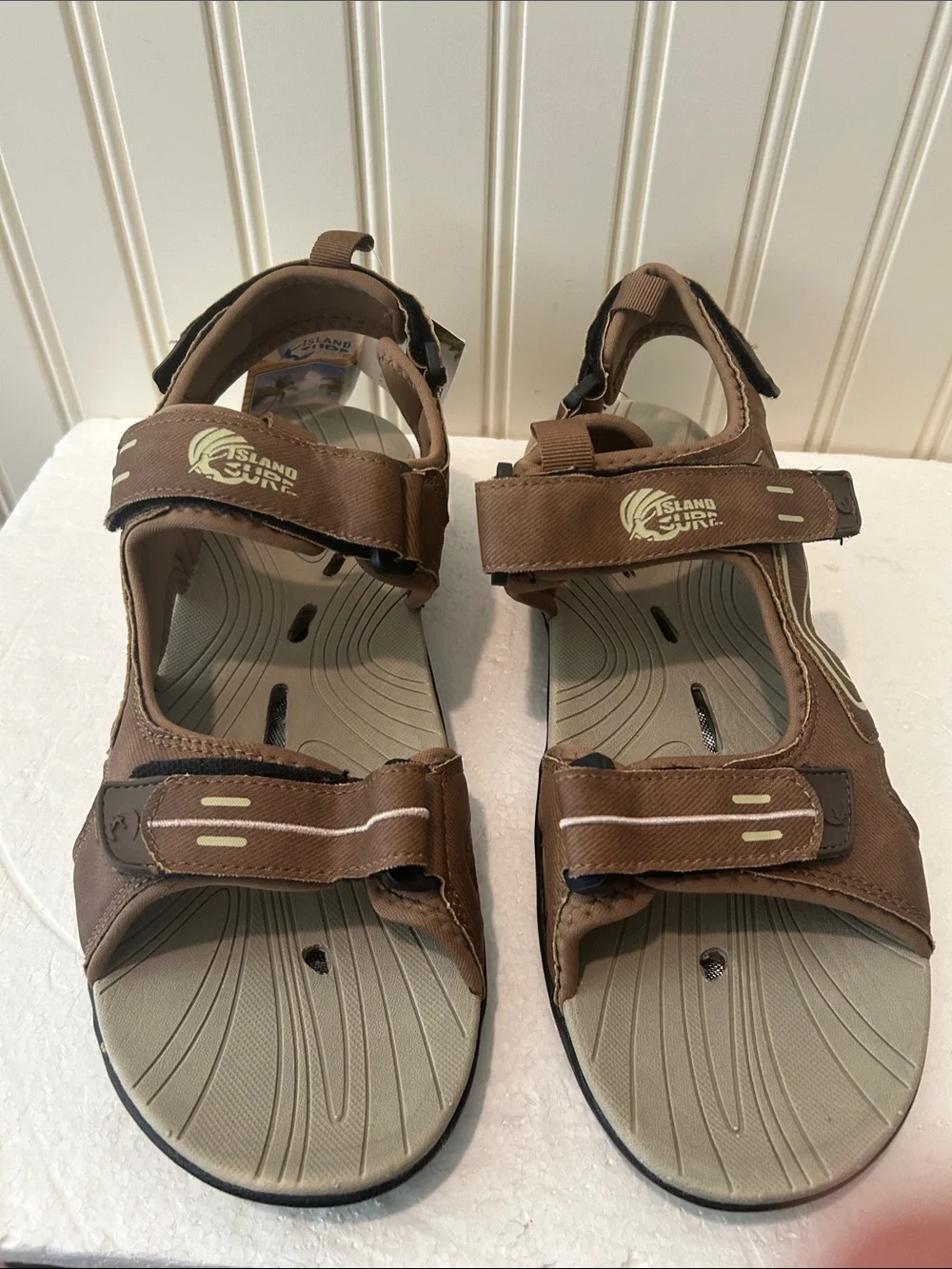 Island Surf Outdoor Water Resistant Iseon Fabric Sport Sandals men’s size 12